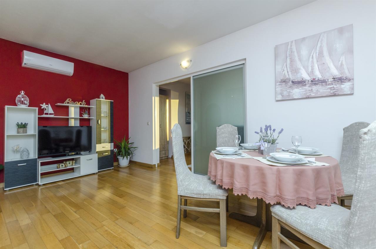 Apartments Bluesun Омиш Экстерьер фото